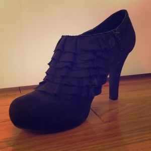 Madden Girl suede heels